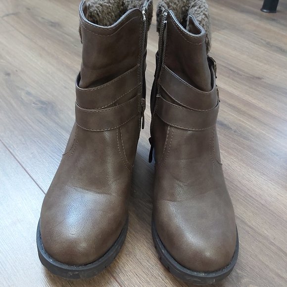 Leatherette Shearling Buckled Chunky Heel Bootie - Picture 5 of 7